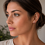 Silver earrings with a Trefoil garnet stone