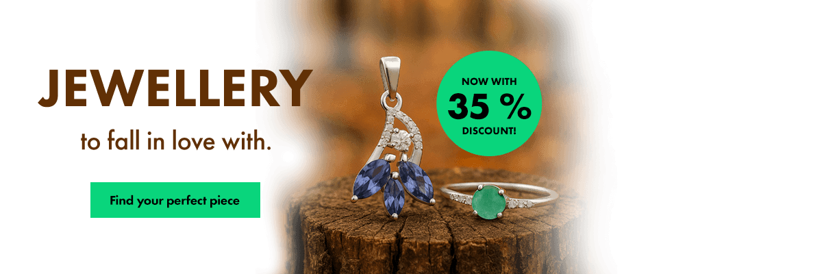 Only now — 35% off the entire Nefertitis jewelry collection.